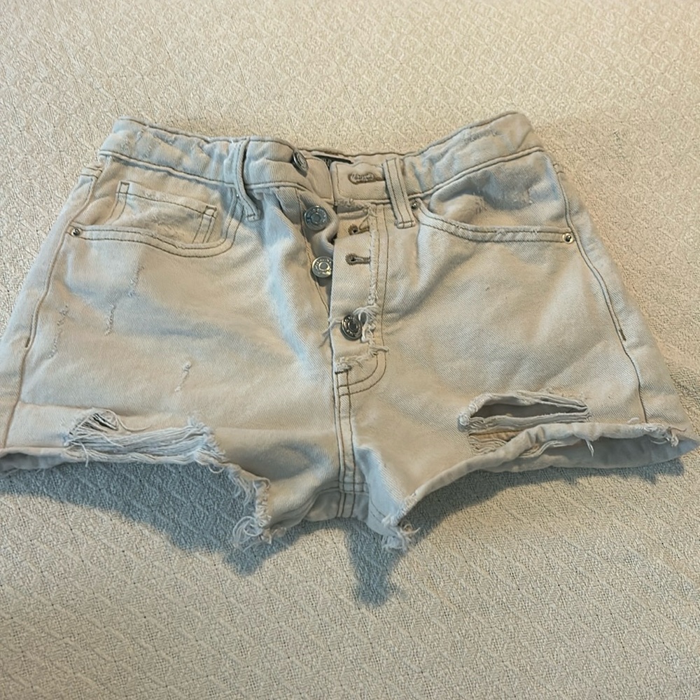 target cream jean shorts size 00 high rise